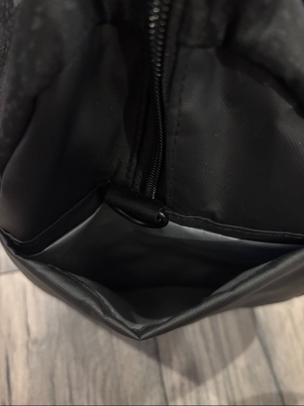 Vooray Trainer Duffel Bag - Picture 8 of 8